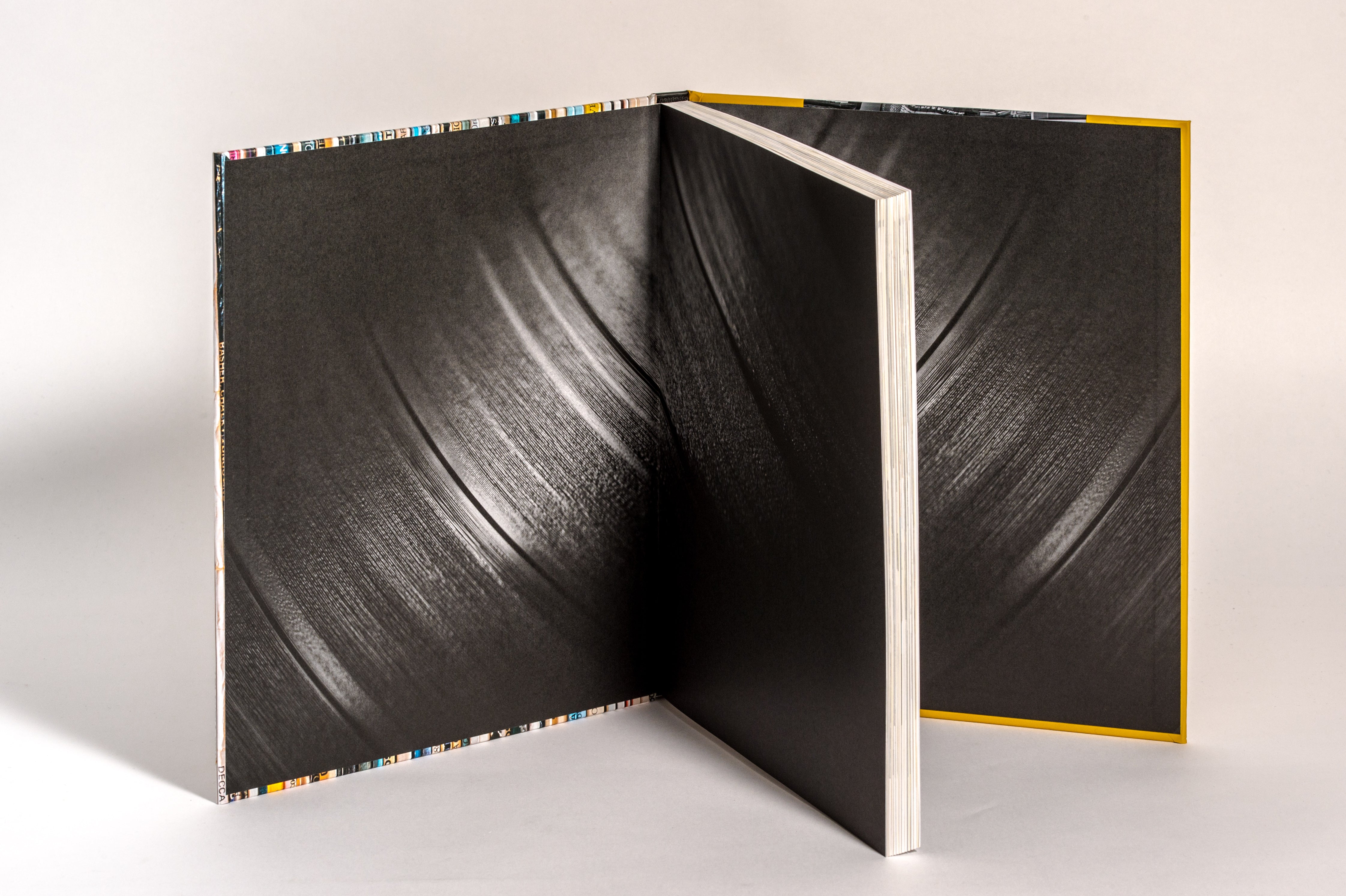 Into the Groove. Vinyl Cult: The History of the Record