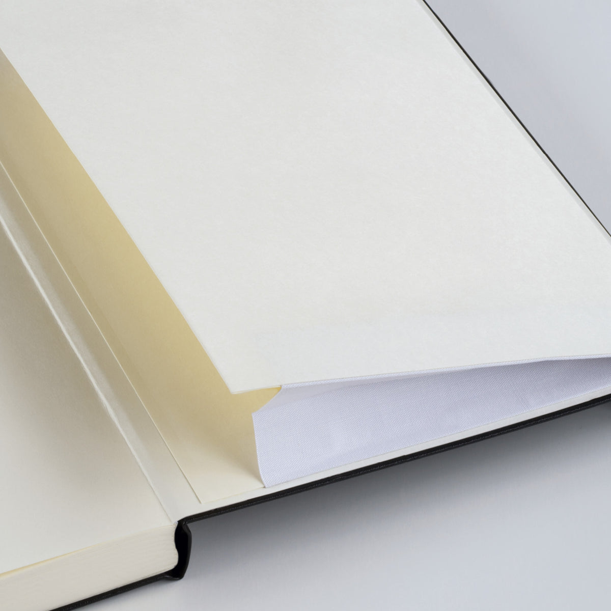 Noten Notizbuch Master Slim (A4+) Hardcover (mit Notenlinien)